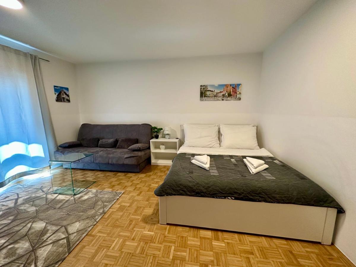Clara Ljubljana Apartment ภายนอก รูปภาพ